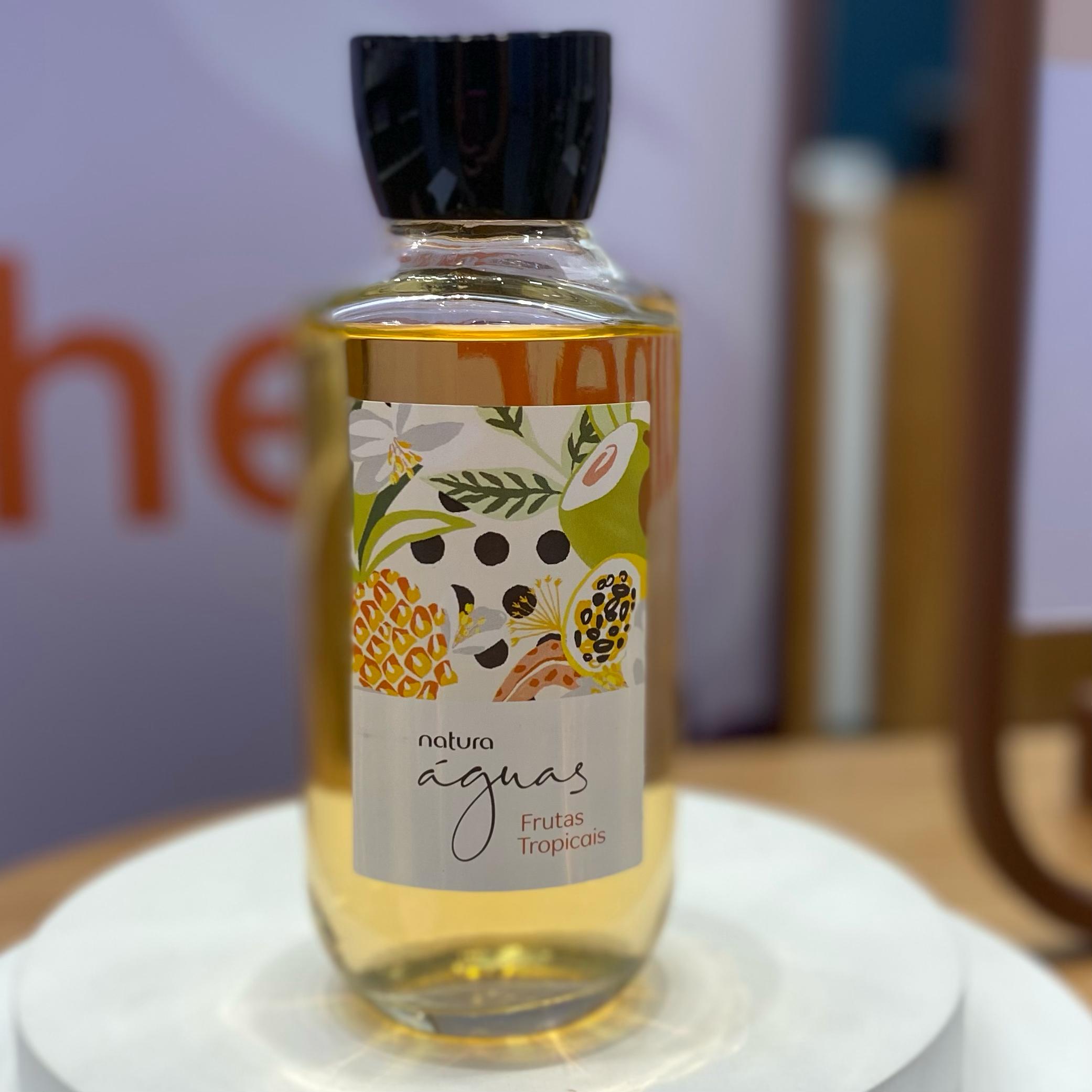 COLÔNIA ÁGUAS FRUTAS TROPICAIS