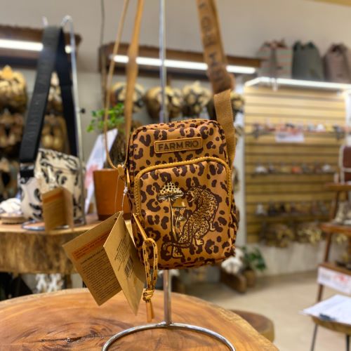 BOLSA FARM DA GEMA – ONÇA