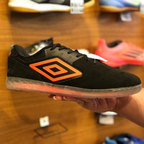 CHUTEIRA UMBRO